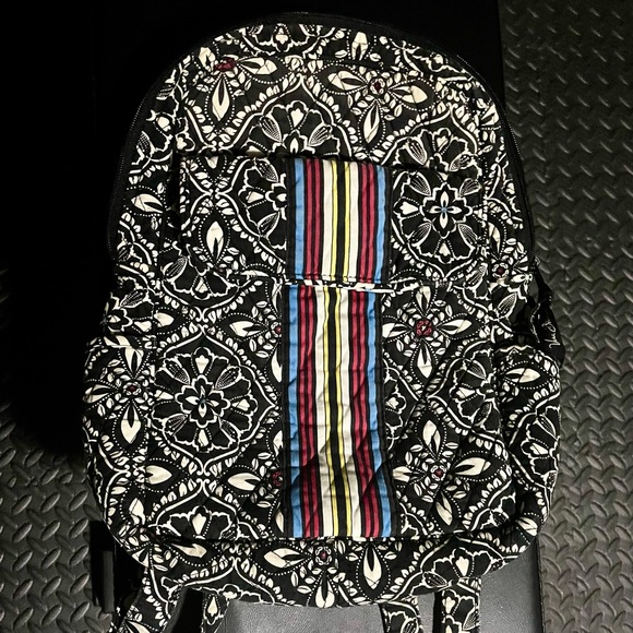 Vera Bradley Handbags - Vera Bradley small backpack/purse